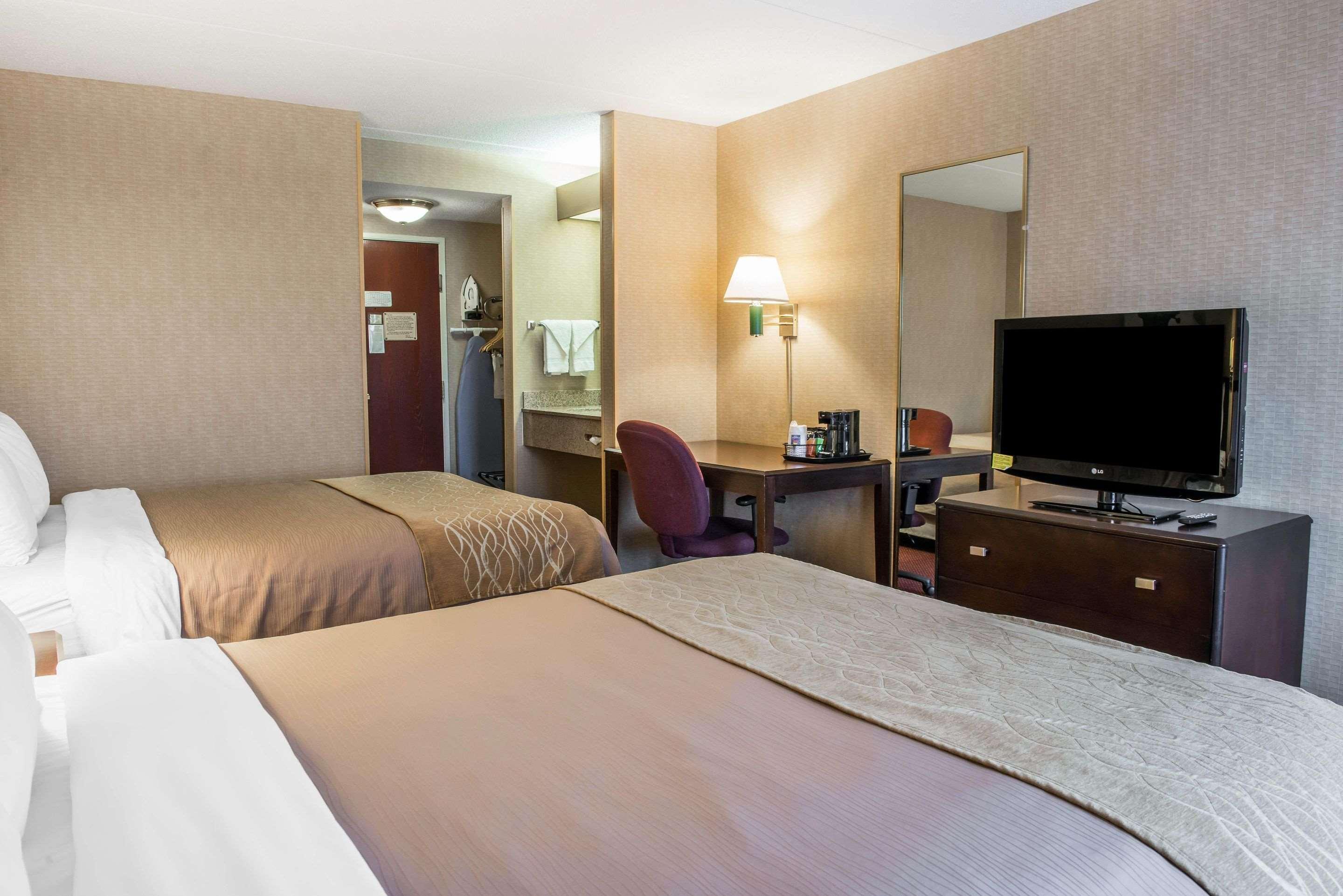 Comfort Inn Meadowlands Washington Bagian luar foto